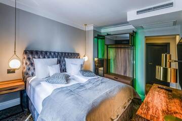 Фото номера Улучшенный одноместный номер Отель HOTEL BOUTIQUE DONNA ANNA г. Giroc 7